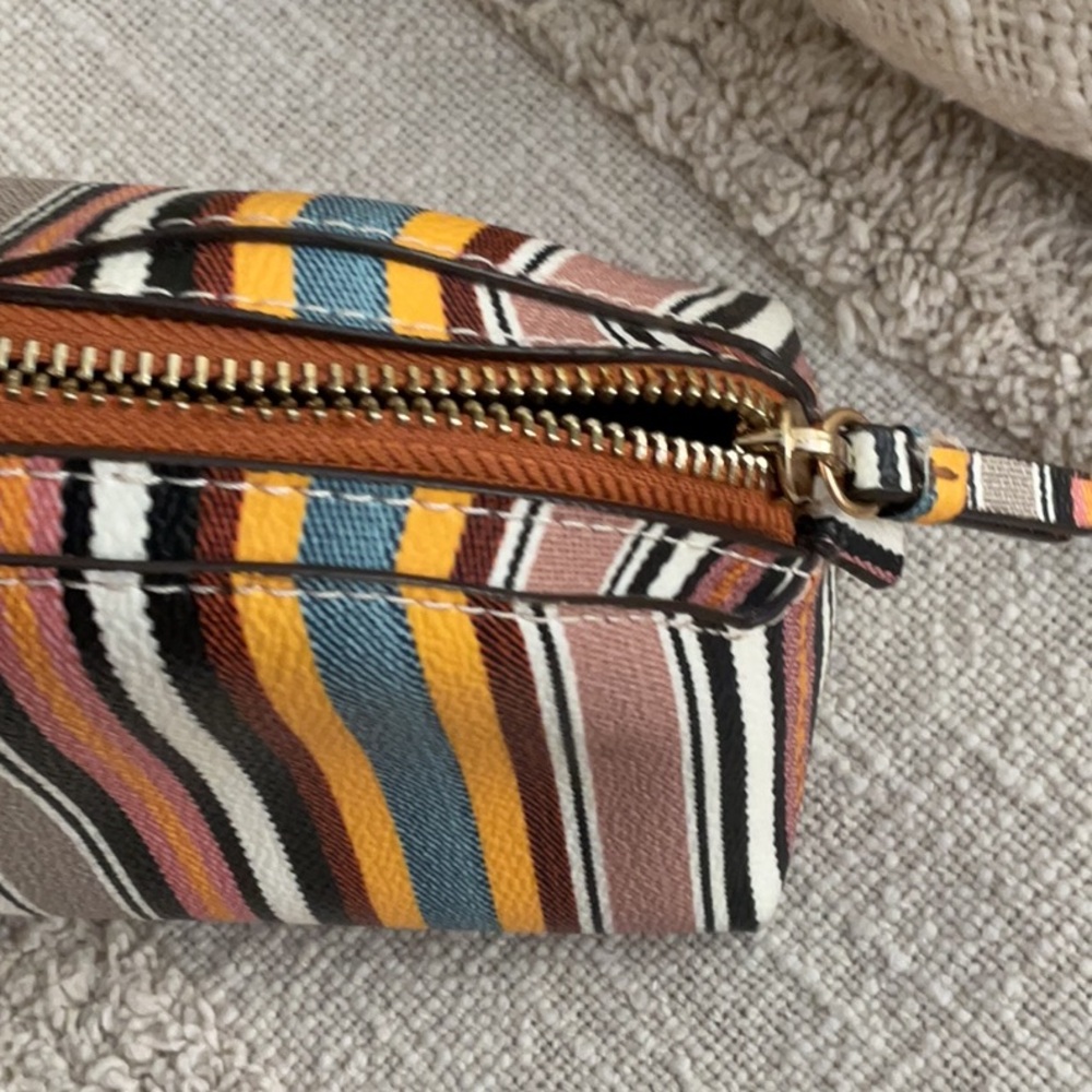 Tory Burch Kerrington Make up Bag - Picture 7 of 12